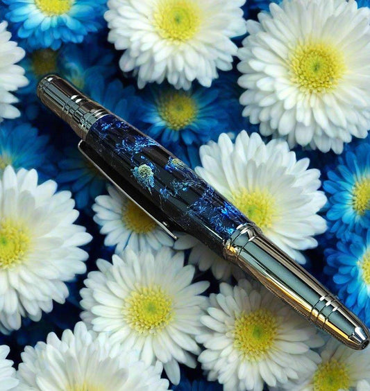 Pen: Chrysanthemum Flower Pen with a Zephyr Gunmetal Pen Kit